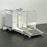 Mettler Toledo XS204 Analytical Balance image 0